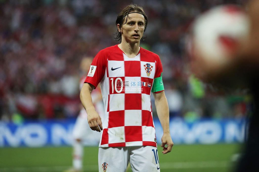 CBA官方：因存在失当行为 山东主帅邱彪停赛2场