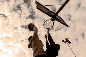 对手被晃得找不着北