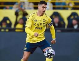 足球英超球队内部录像流出，球员争吵曝光